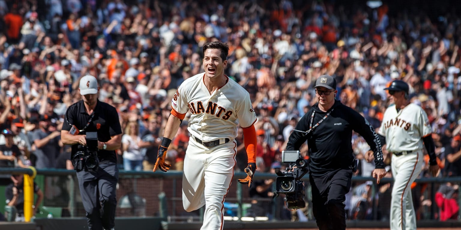 Menez, Green debut as Yastrzemski hits walk-off homer