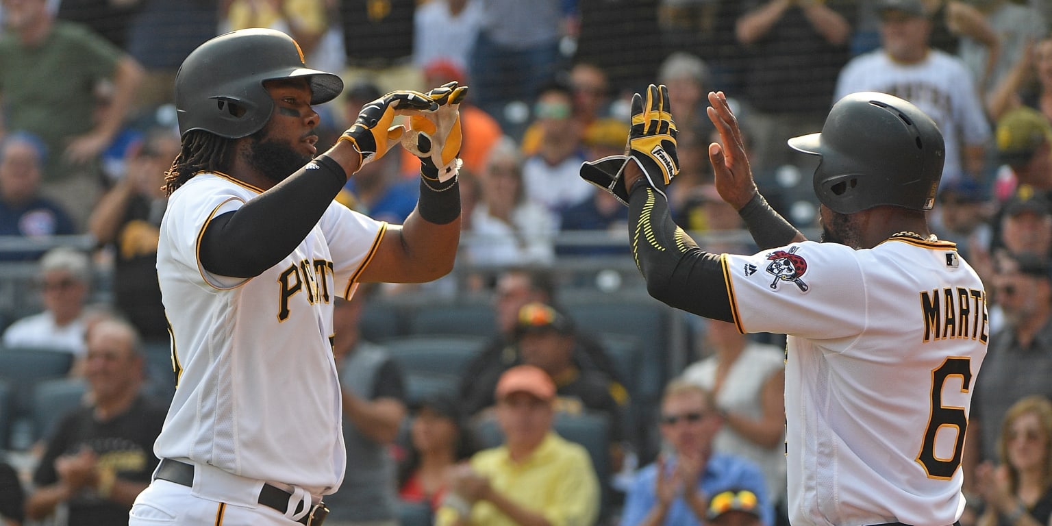 Pirates' Josh Bell returns home to play at Globe Life Park for first time  in MLB career