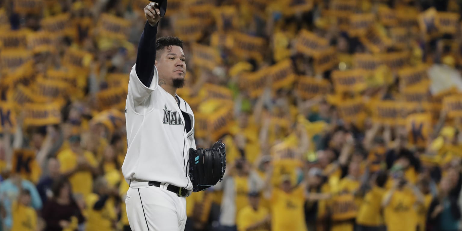 MLB wrap: Mariners fans honor 'King Felix' Hernandez in emotional