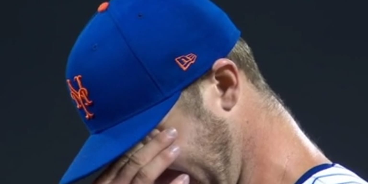 Shirtless Pete Alonso is everywhere after Mets win