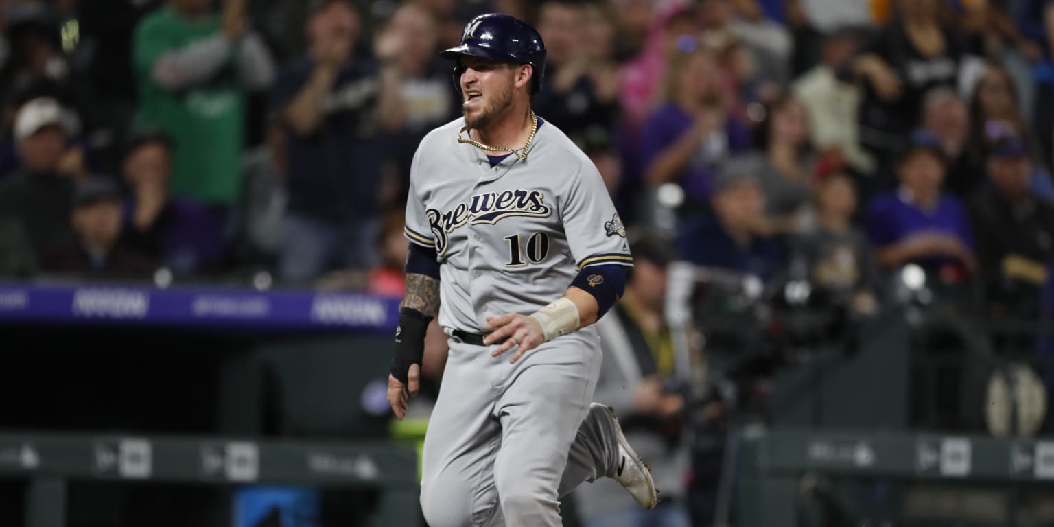 Who will Cincinnati Reds target after Yasmani Grandal signed with Sox?
