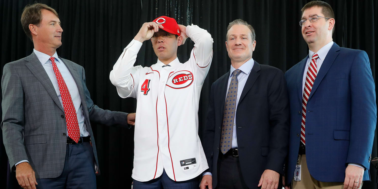 Reds news: Former outfielder Shogo Akiyama headed back to Japan