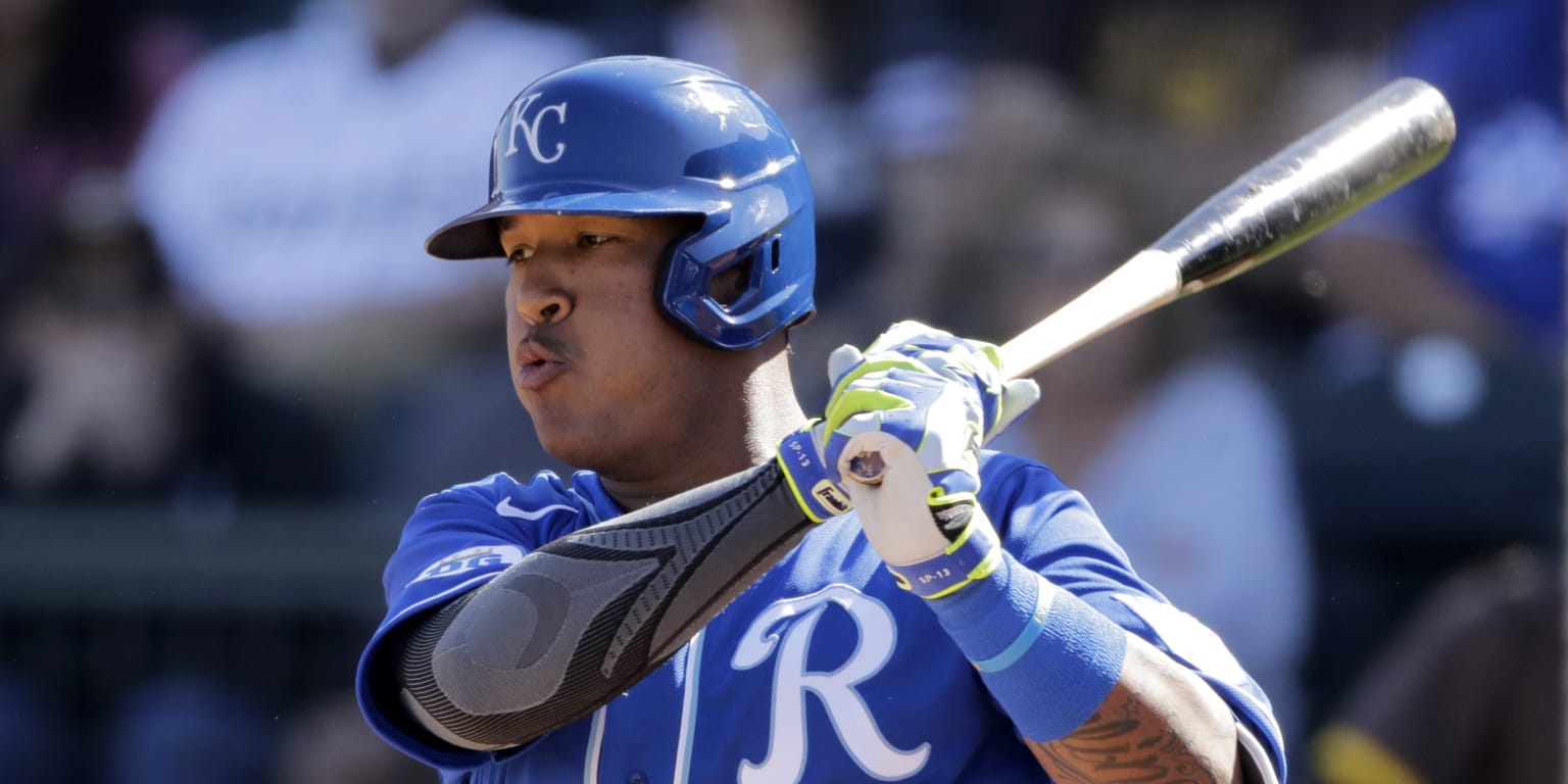 Royals' Salvador Perez to have Tommy John surgery - MLB Daily Dish