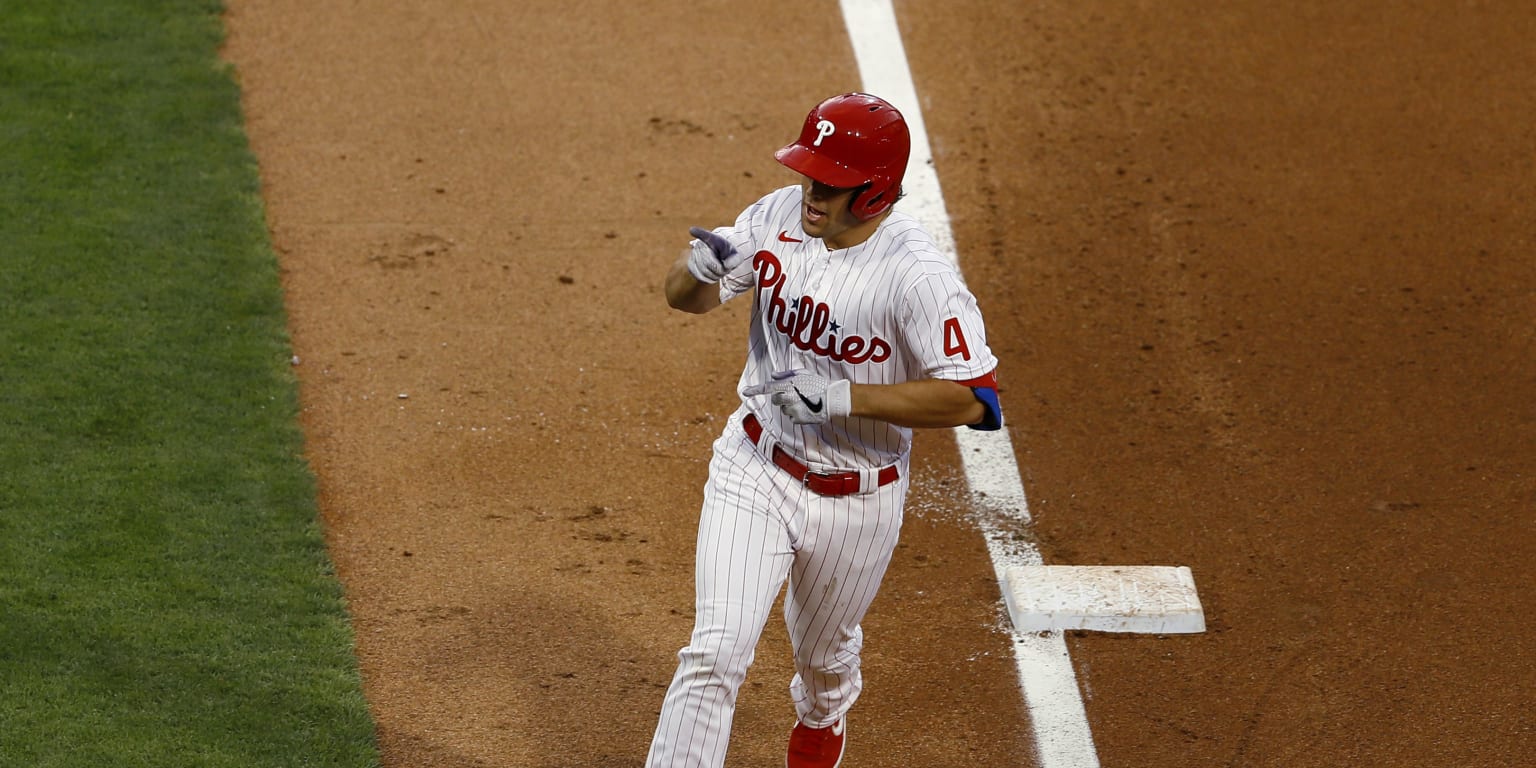 Phillies' Scott Kingery finally in camp after chilling battle with
