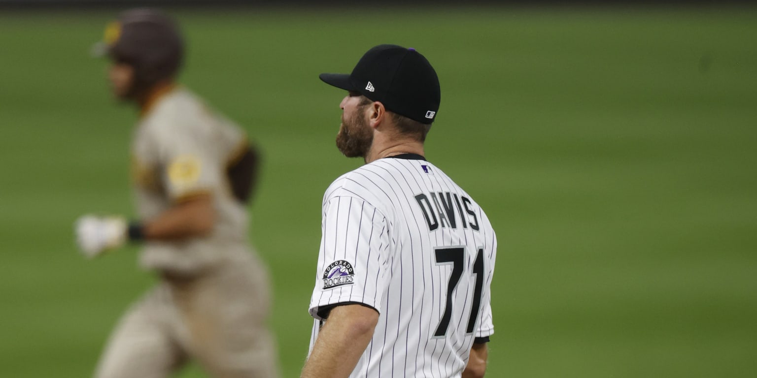 Rockies Charlie Blackmon, Wade Davis come off injured list for Mets series