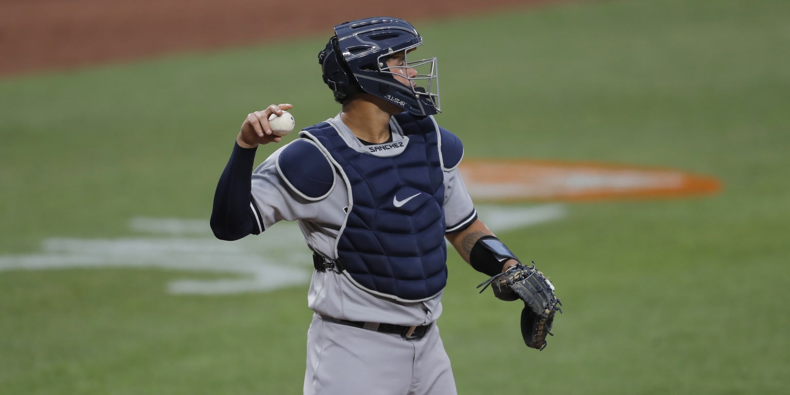 Gary Sanchez off to red-hot start with Padres