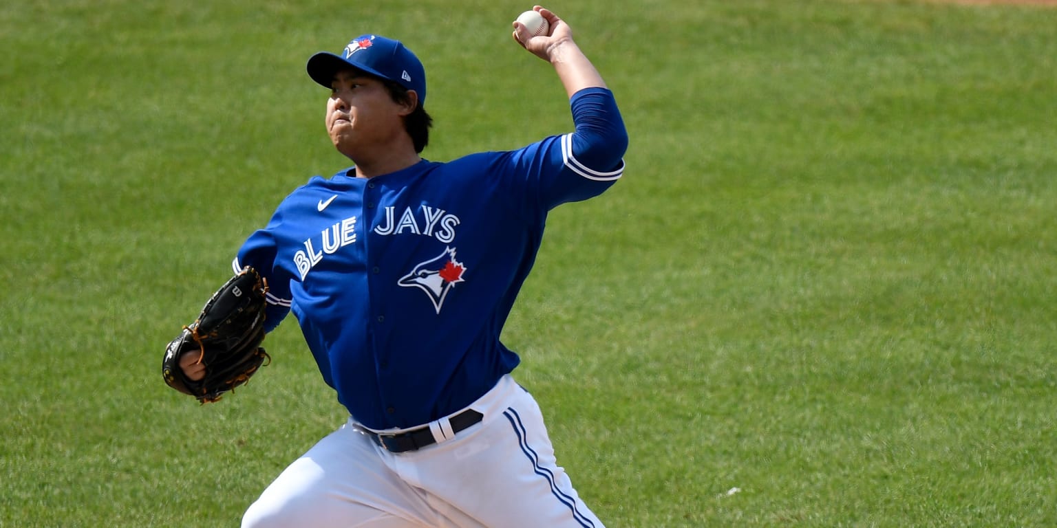 Jays lefty Hyun-Jin Ryu beats the Cubs — and the odds