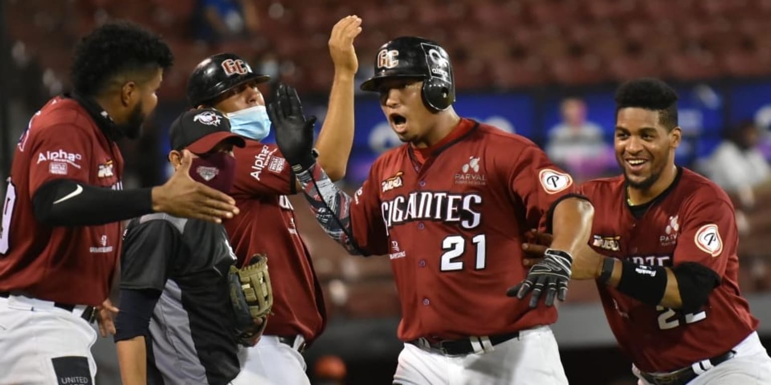 Video] RANGERS vencen a los ASTROS: 1-0 arriba en serie de