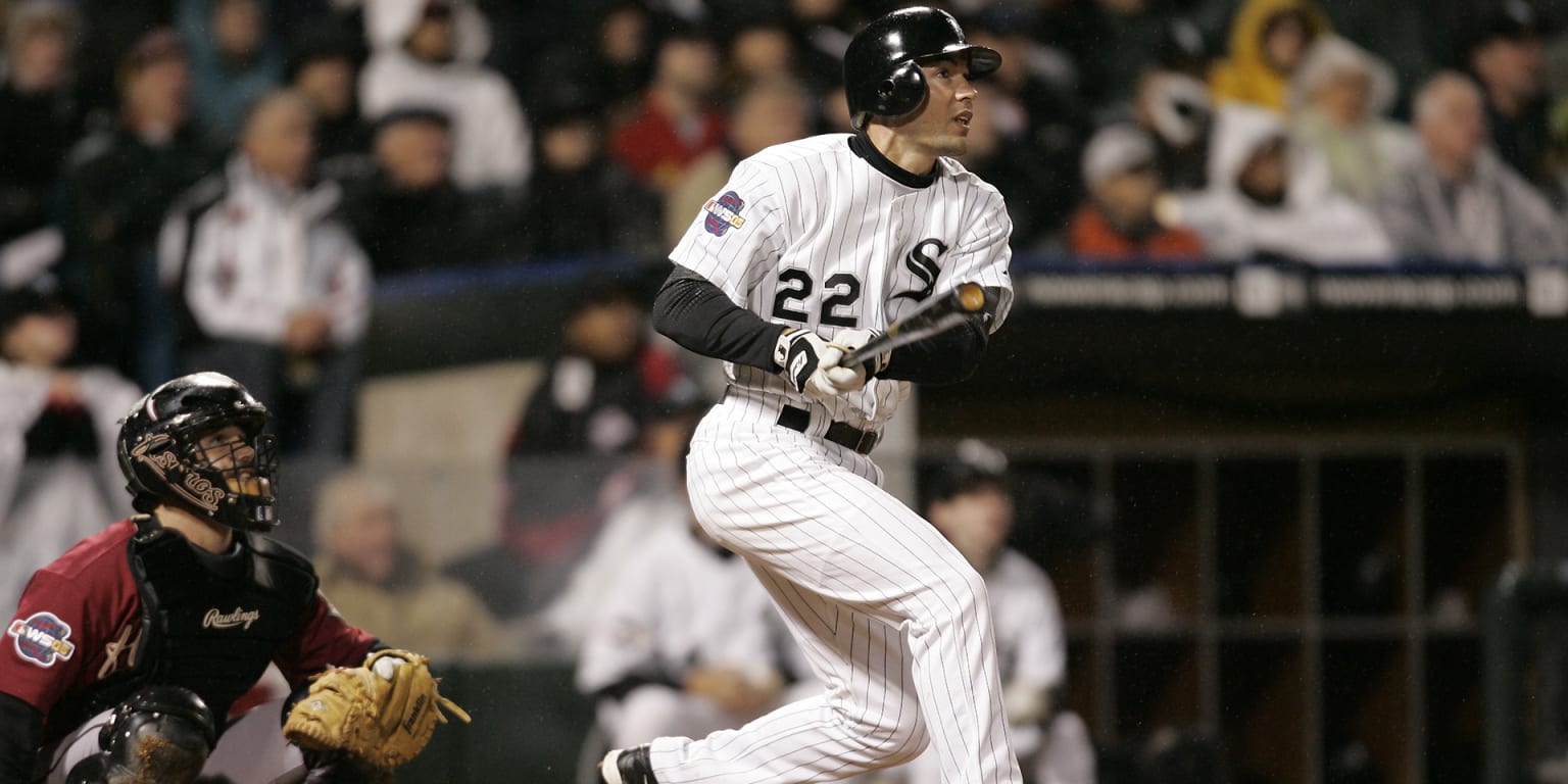Chicago White Sox's Paul Konerko pumps his fist after hitting a grand slam  scoring Jermaine Dye, Tadahito Iguchi and Juan Uribe during the seventh  inning of game 2 of the World Series