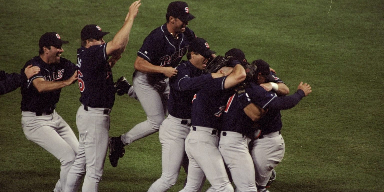 The Padres can look to the 1998 Yankees as a reminder of how baseball  superteams are — and are not — built