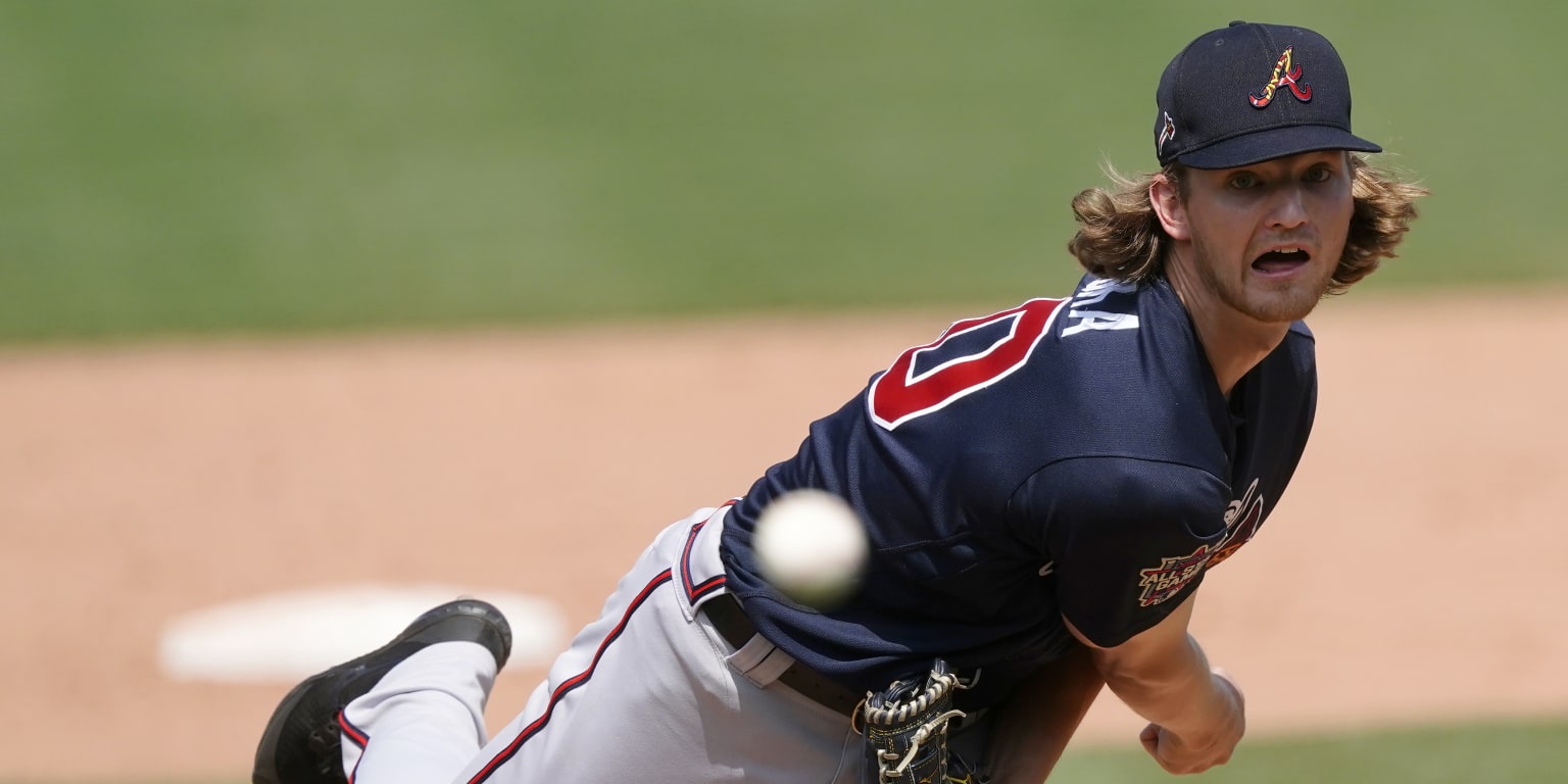 Braves place Mike Soroka on DL with strained shoulder - MLB Daily Dish