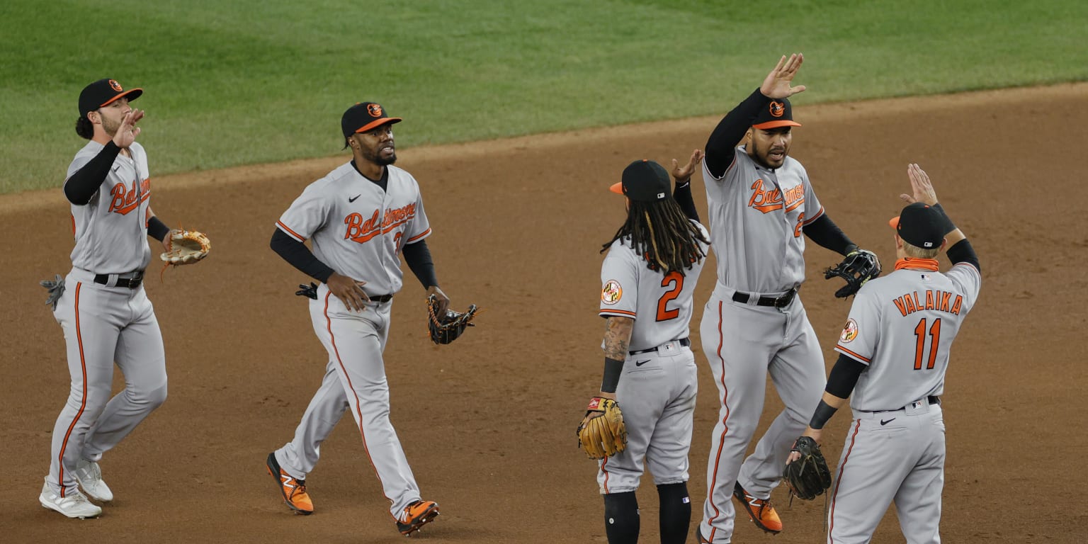 Orioles rescued triumph at Yankee Stadium