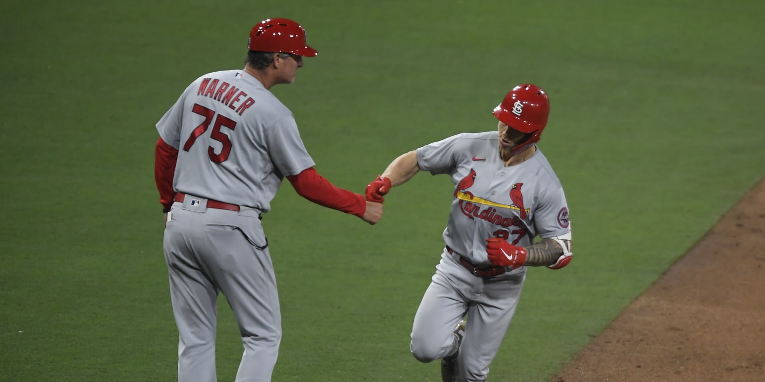 Dozen walks doom Cardinals despite late homers