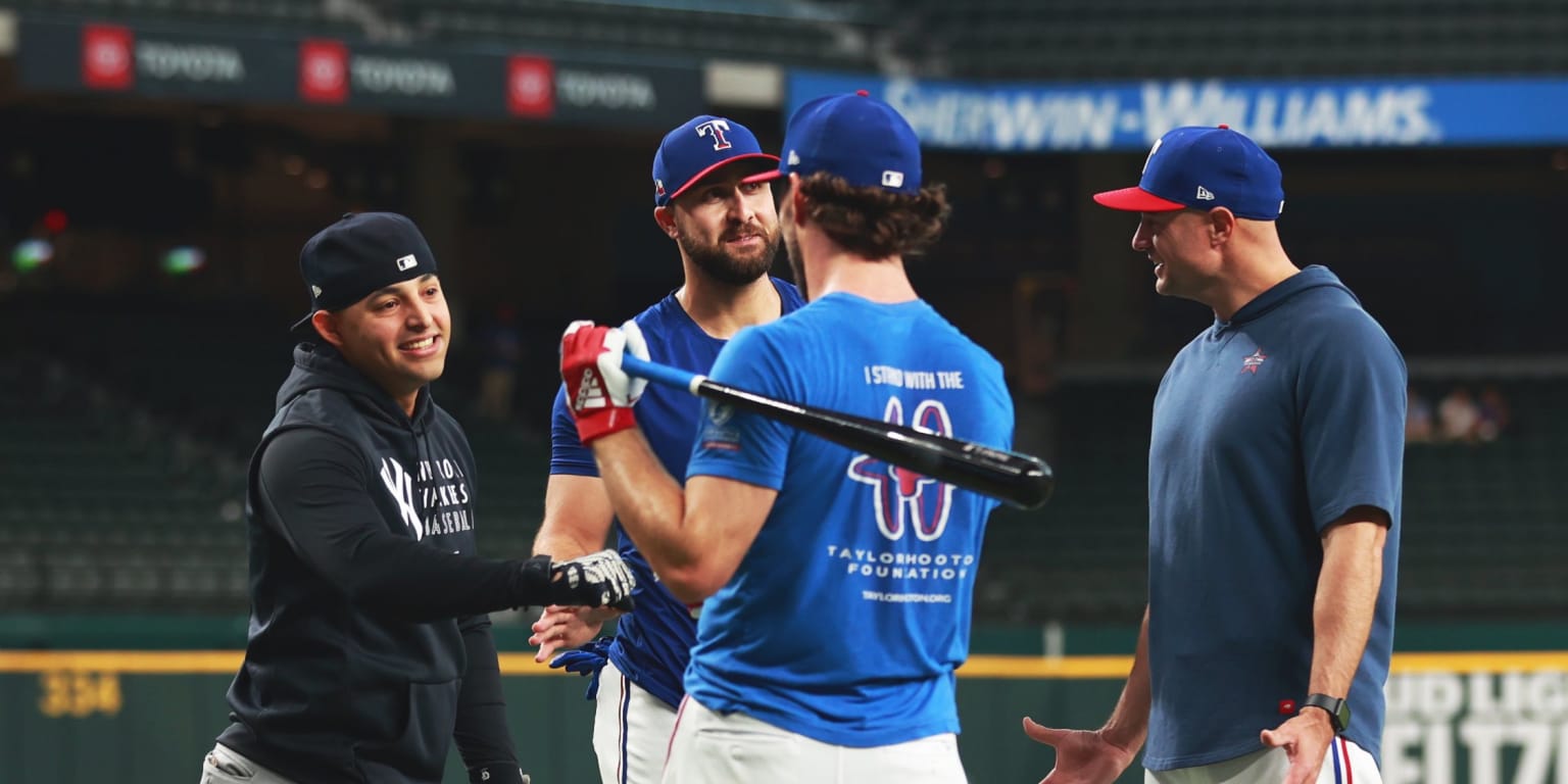 Texas Rangers: Beardless Odor with NYY looks completely different