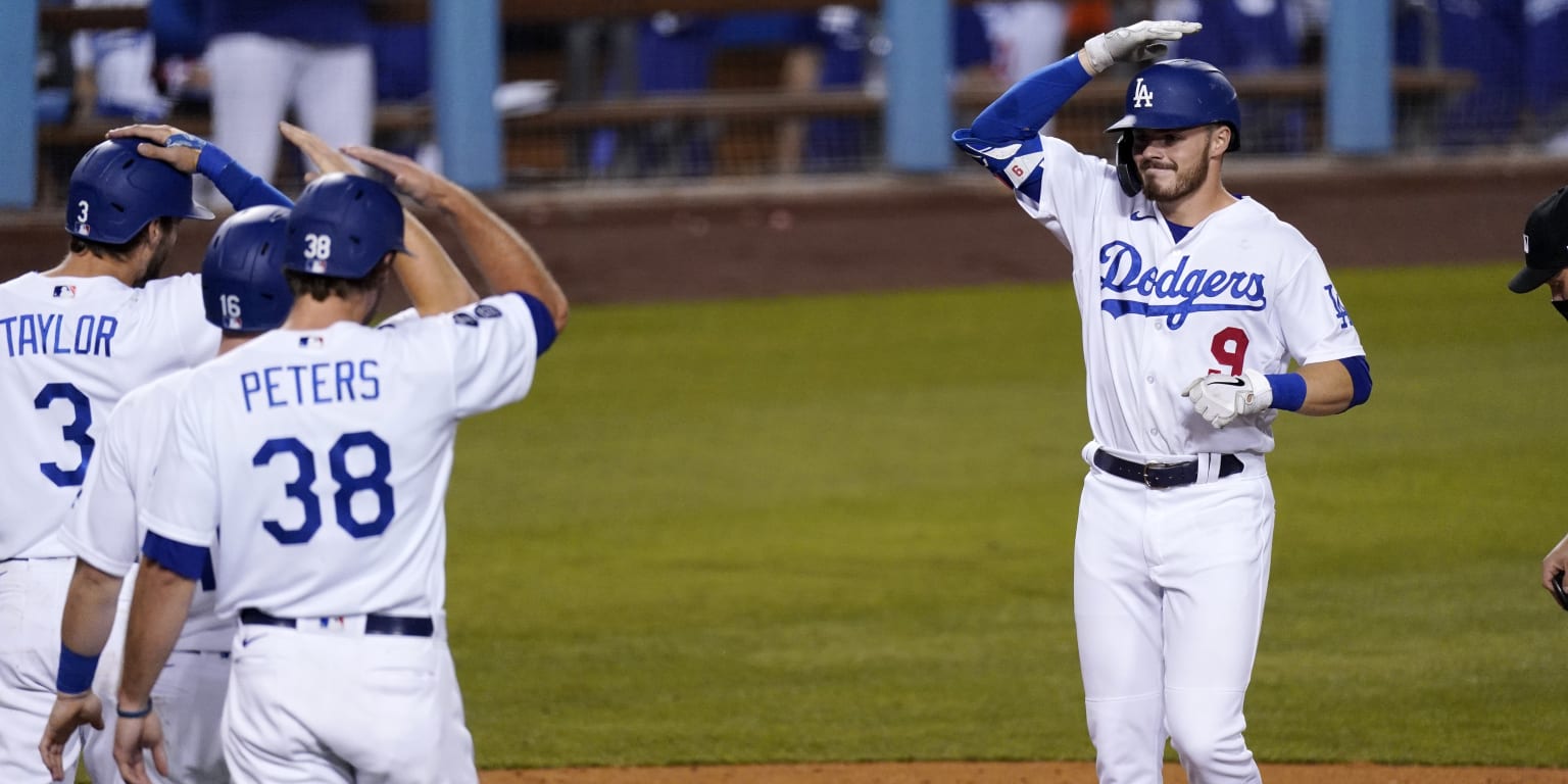 Dodgers' Gavin Lux is 'taking some shots' to flex more power - The