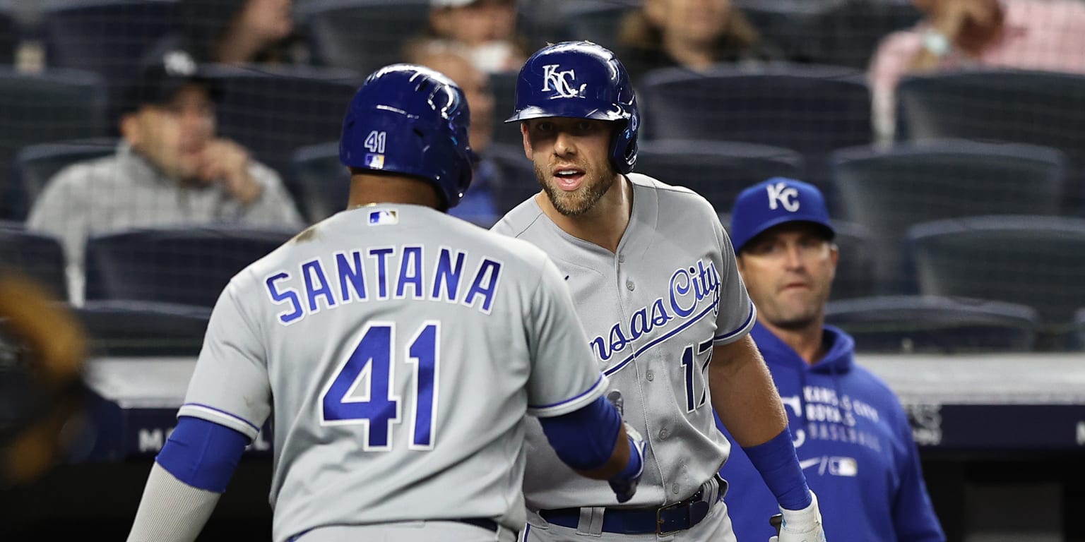 Royals explode in the 8th and overtake NY