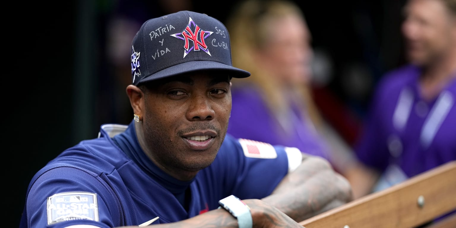 Reds' Aroldis Chapman in good spirits after injury