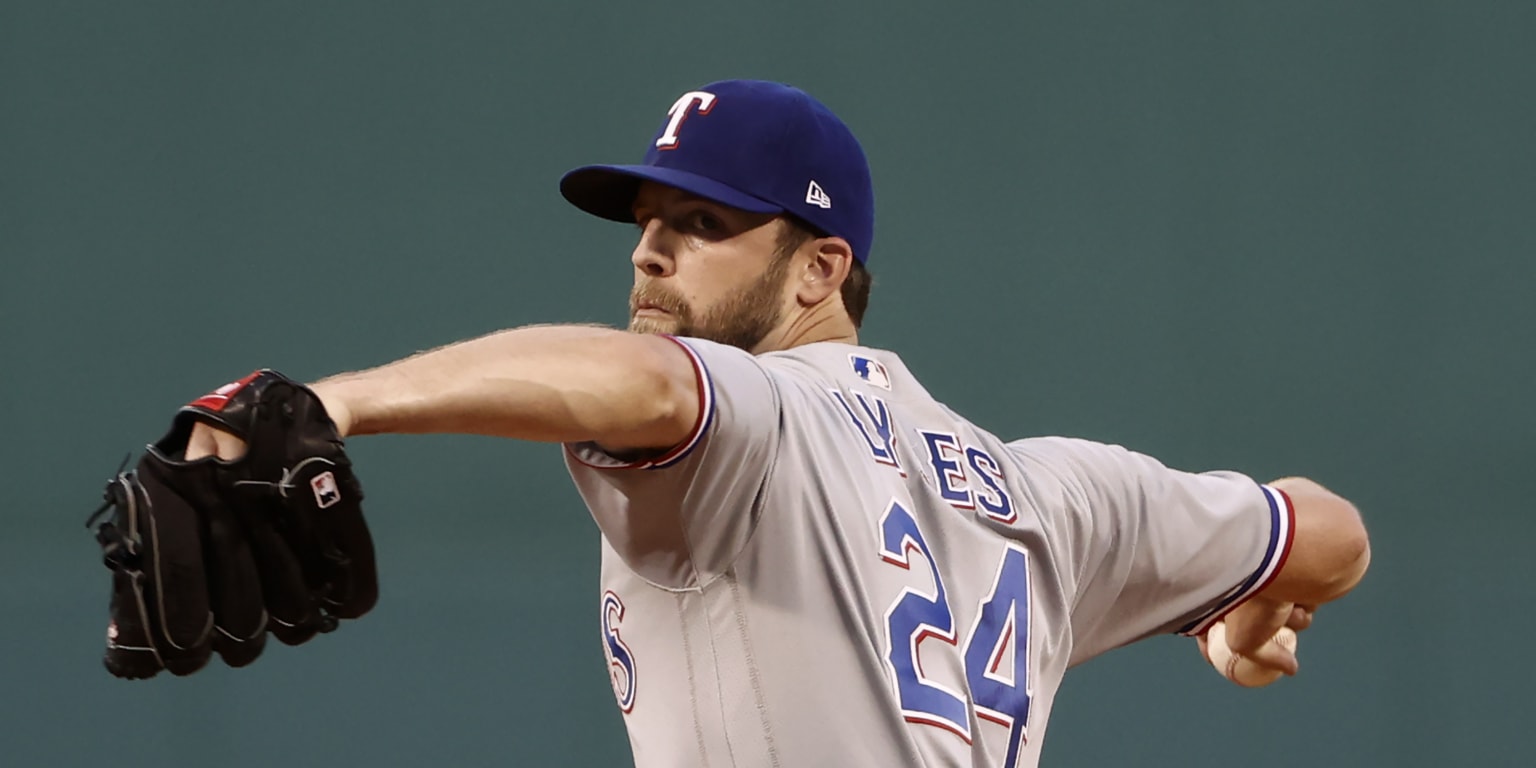 Jordan Lyles, Brock Holt lead Rangers in blowout over Red Sox