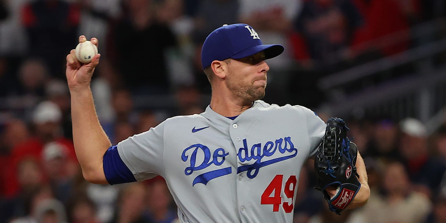 Dodgers reliever Blake Treinen has surgery to repair shoulder