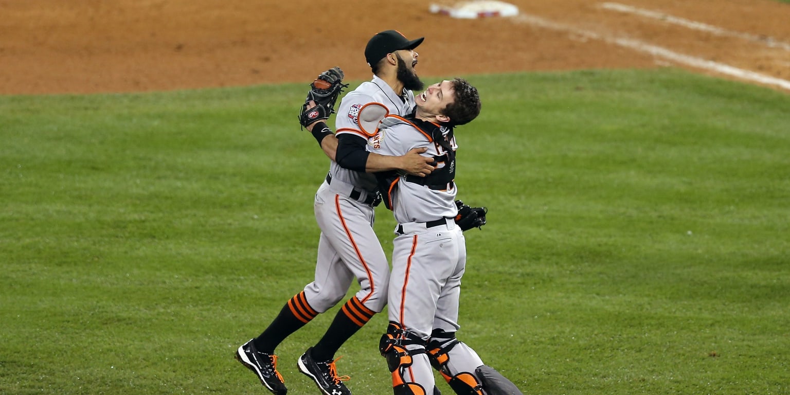 World Series: Giants buoyed by Bumgarner's arm, Buster's bat