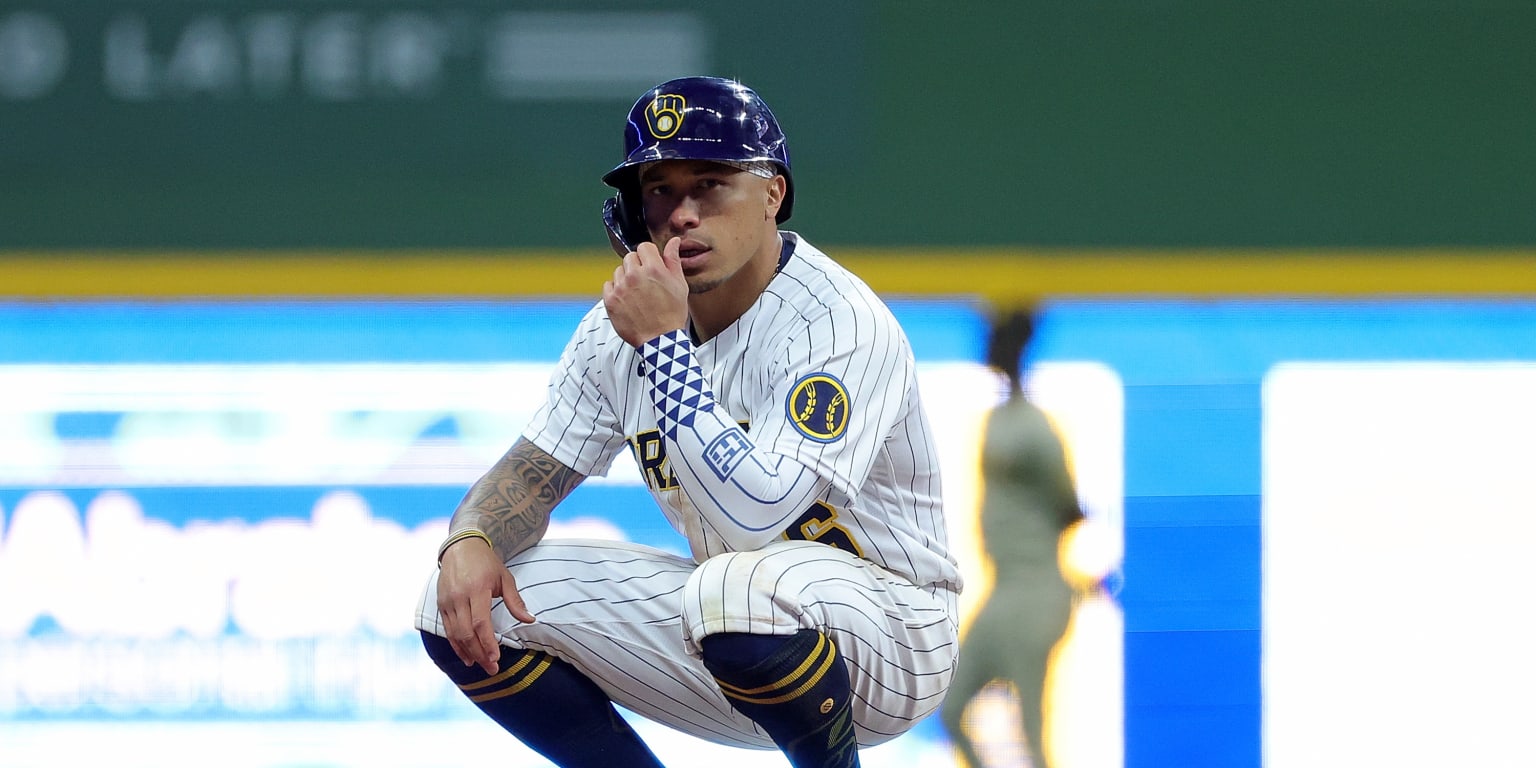 Brewers' Willy Adames avoids injured list for now with ankle sprain