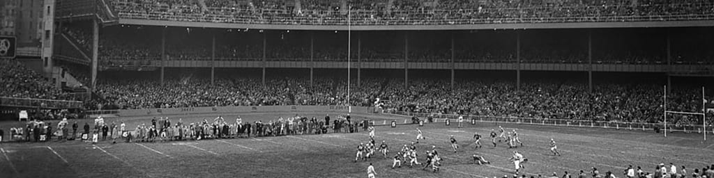 December 30, 1962 - Yankee Stadium. In 25 degree weather with 25