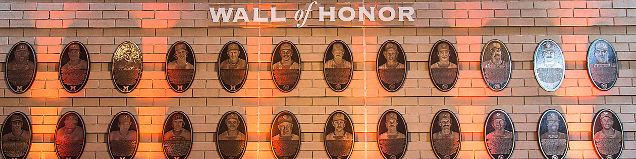 Brewers add Trevor Hoffman, JJ Hardy, Rickie Weeks to Wall of Honor