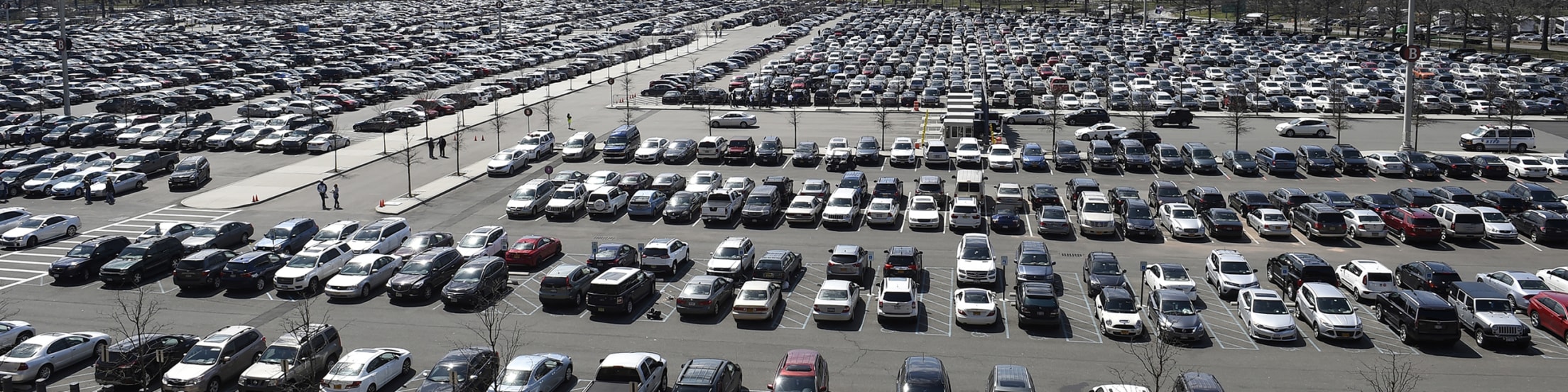 WATCH: Here's how cars are parked at Marina City 