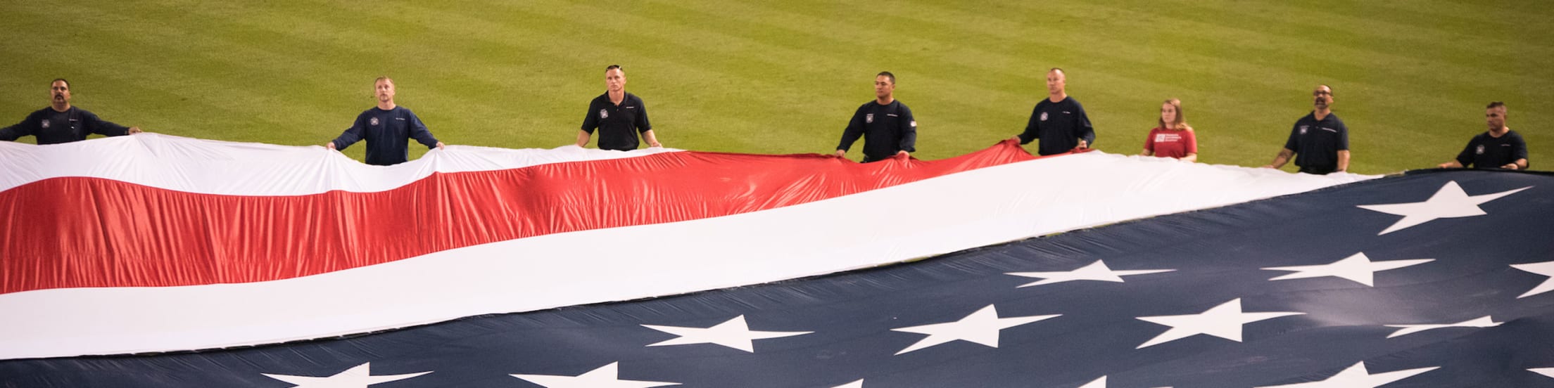 Arizona Diamondbacks honor veteran families at Chase Field on Memorial Day