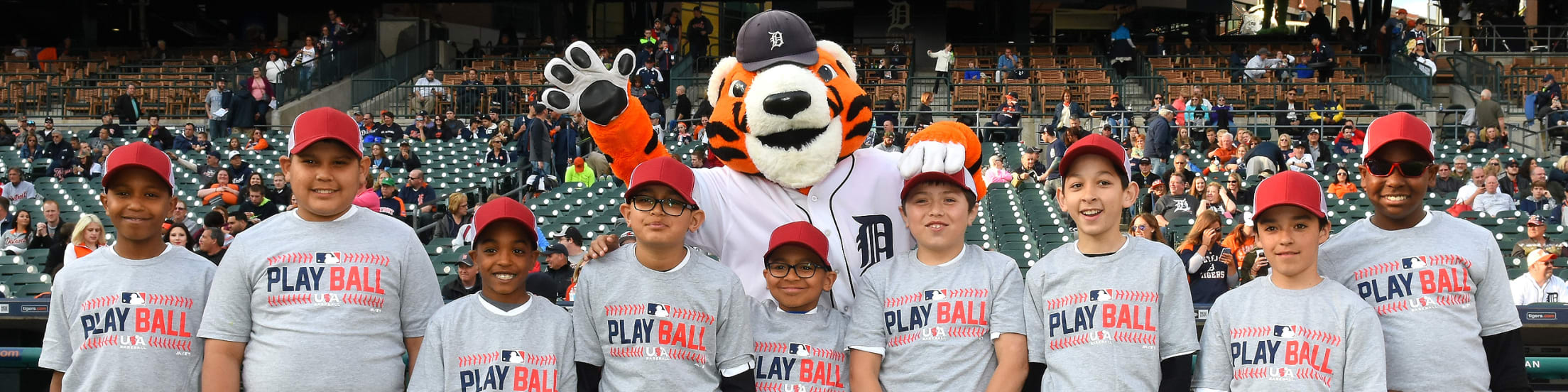 Tigers Mascot PAWS To Deliver Personalized Majestic Jerseys For Father's  Day - CBS Detroit