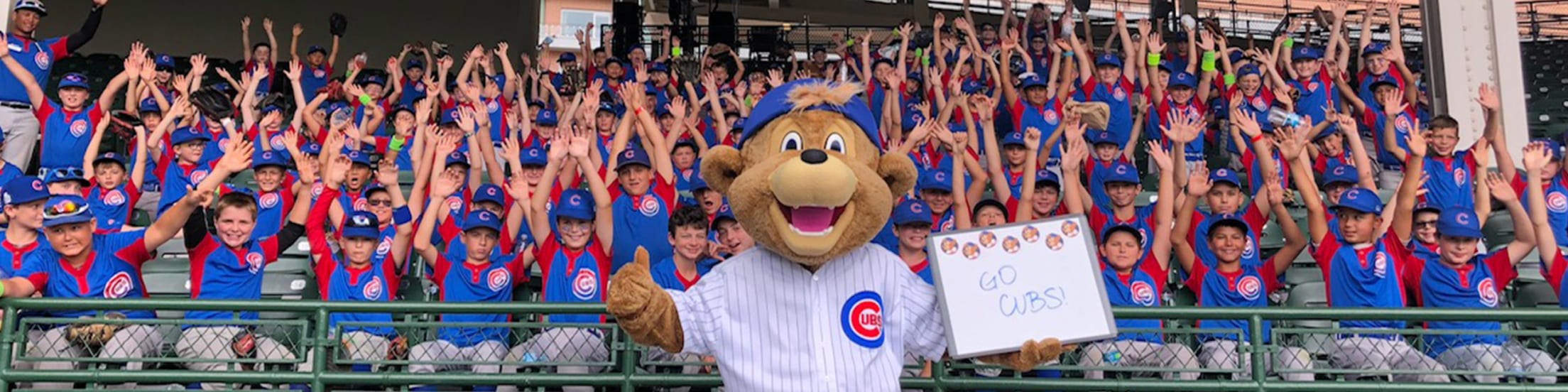 The Cubs' new mascot, Clark - Los Angeles Times