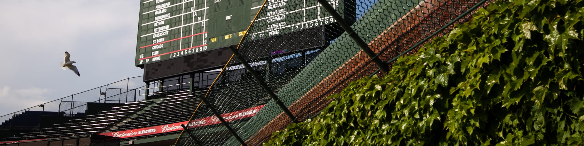 Inside the Cubs' vast Wrigley Field clubhouse