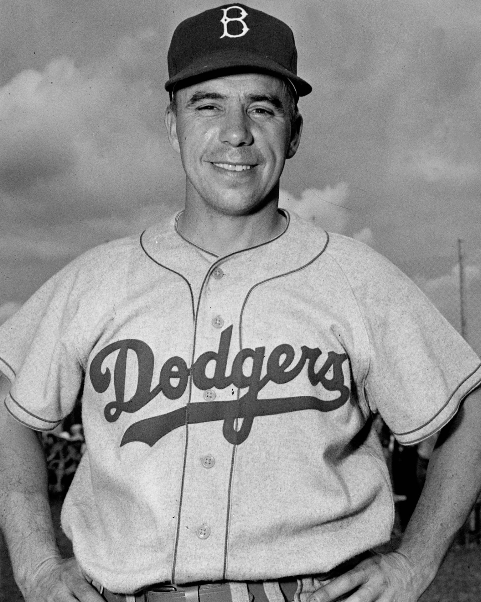 The story behind Dodgers' red uniform numbers & TV broadcasts