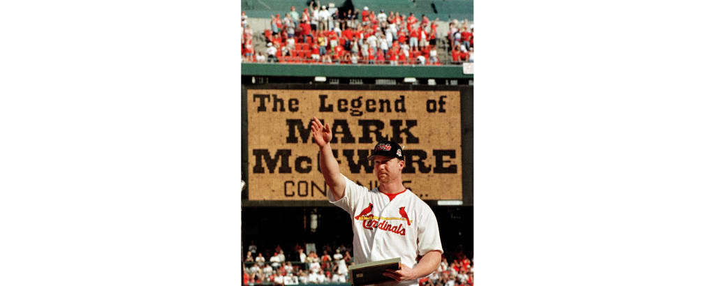 Sept. 27, 1998: McGwire hits 70 and is saluted as 'the new