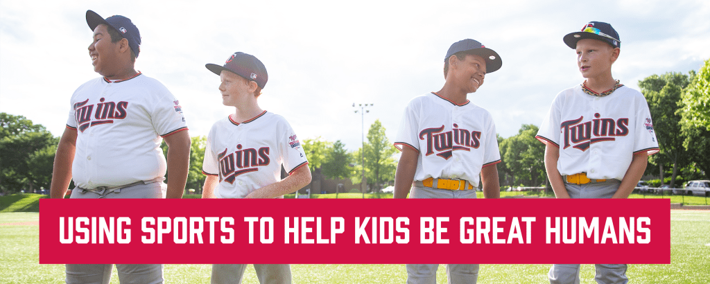 Minnesota Twins donate new gear to local high school baseball, softball  teams - CBS Minnesota