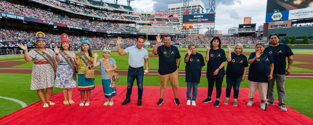 Atlanta Braves - Today, we are celebrating the Eastern Band of Cherokee  Indians. Our lineup features the Cherokee word for “team,” written in  Syllabary: ᎤᎾᏓᏍᎬᎢ