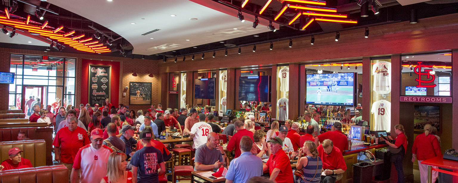 4 St. Louis bars to watch the next Cardinals game at