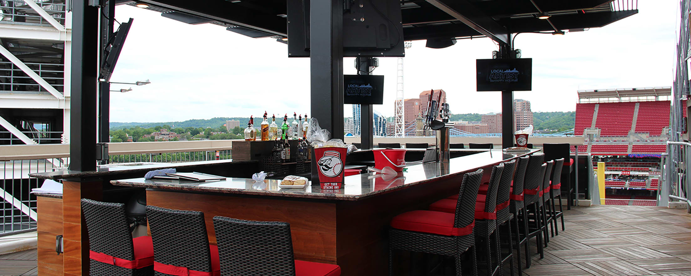 Reds ballpark offers new views, bars for brews