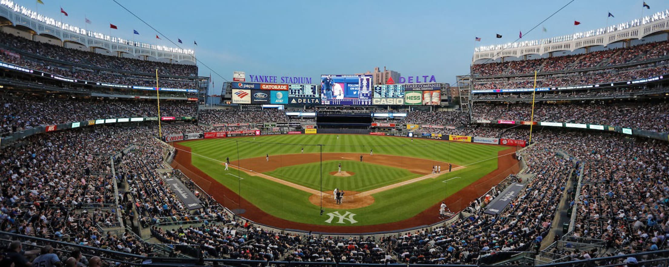 Model Of The New Yankee Stadium In The Yankee Museum - Bro…