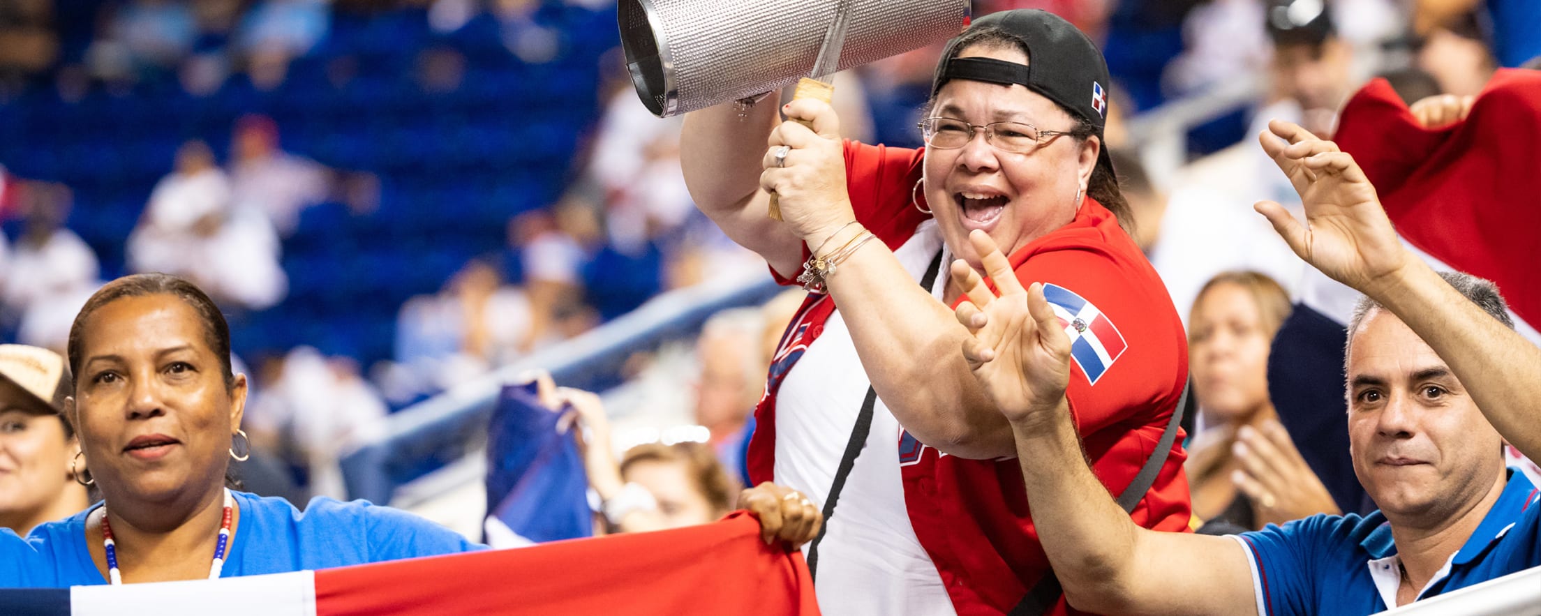 Marlins introducing fan section with instruments in Comunidad 305 - Sports  Illustrated