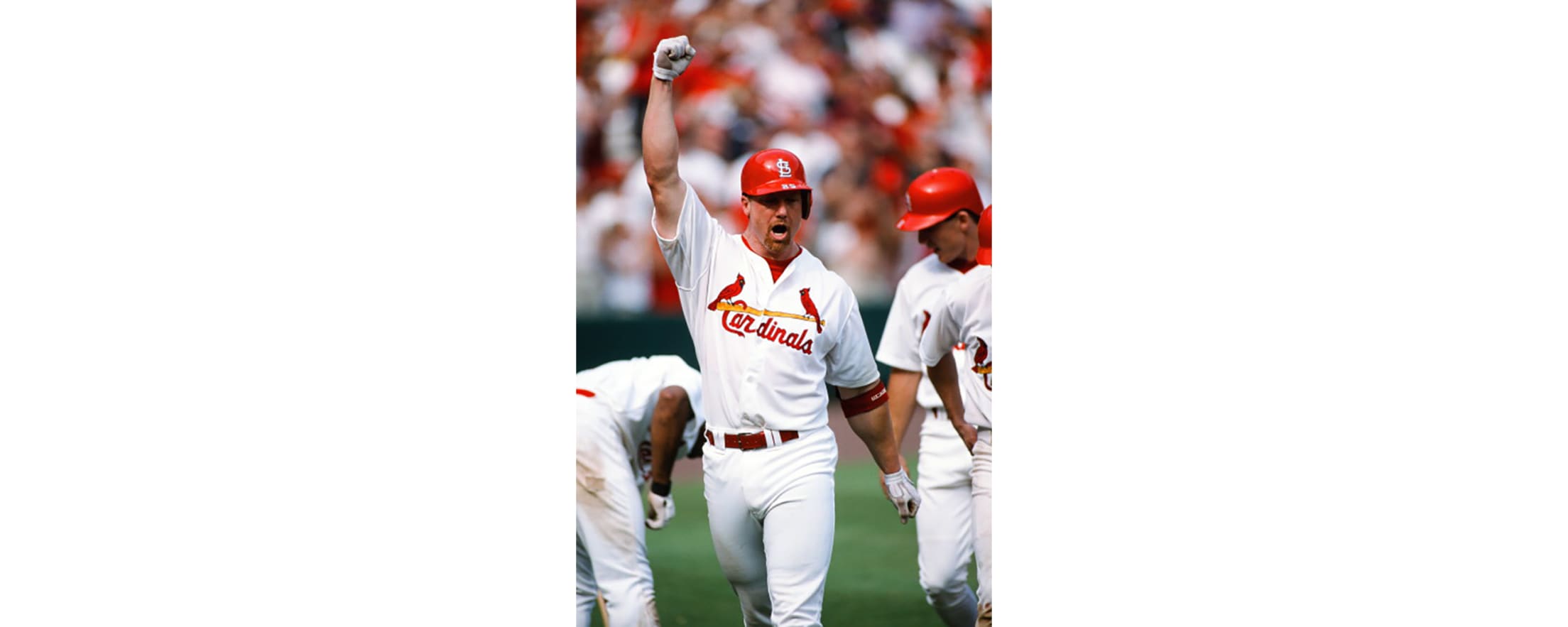 Mark McGwire of the St. Louis Cardinals becomes the 16th major