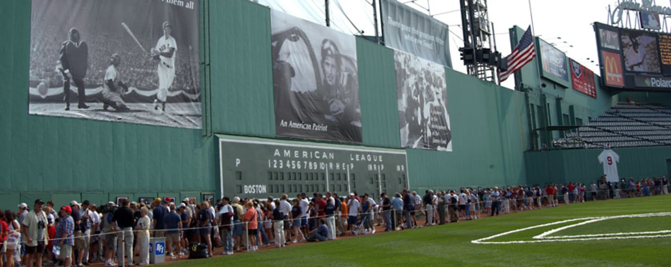 Rebuilding the Green Monster in Fenway Park, 1975. : r/baseball