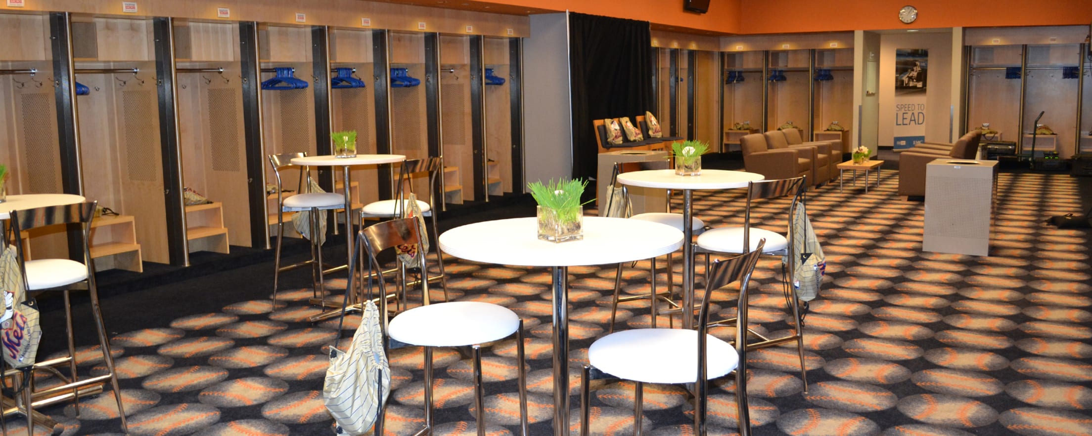 METS CLUBHOUSE SHOP - CLOSED - 18 Reviews - 11 W 42nd St SP1, New