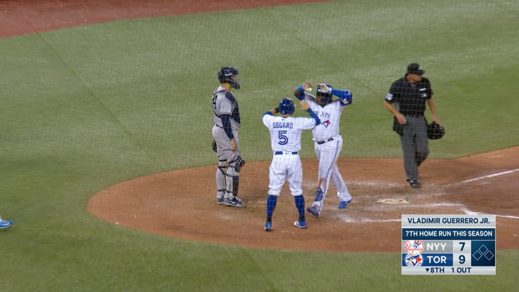 Vlad Jr. crushes three-run HR