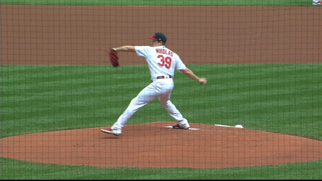 Mikolas con 5 K en 6 innings