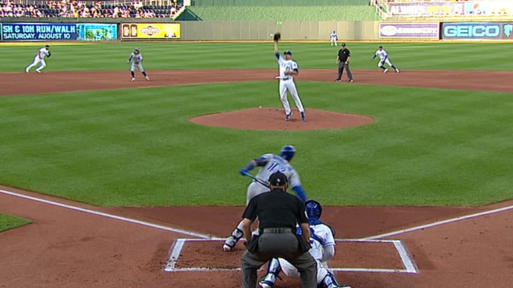 Gurriel Jr. produce con sencillo