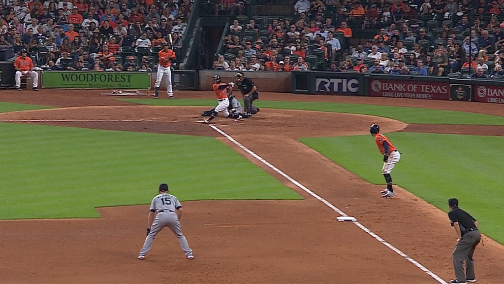 Bombazo de 2 carreras de Altuve  