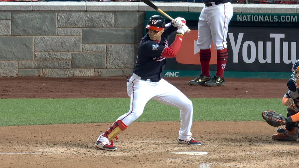 Soto descarga bombazo solitario