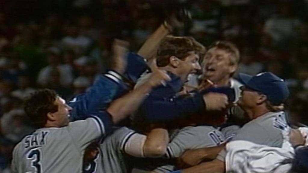 Dodgers win 1988 World Series