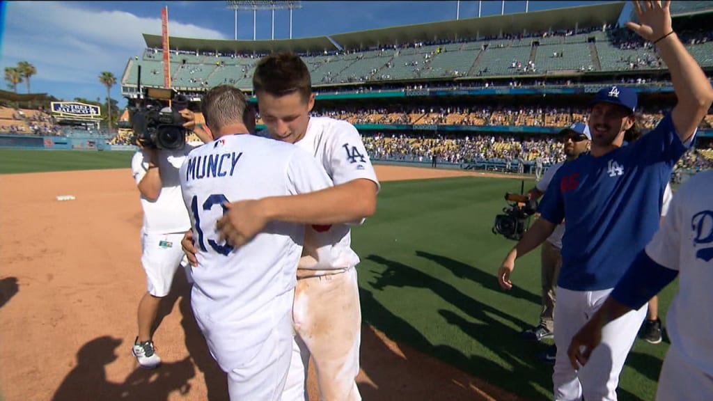 Hit de oro de Muncy en la 9na